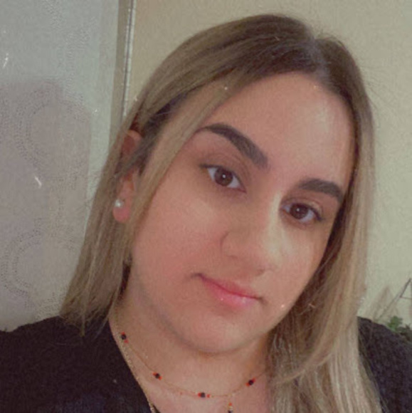 Meet your Posher, Livia - Picture 1 of 1